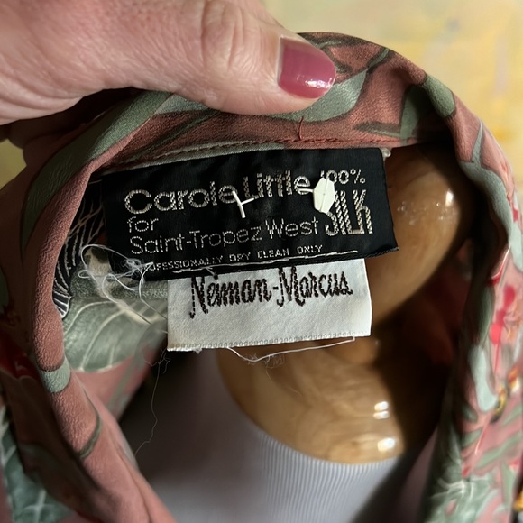 Carole Little vintage 90s silk safari toucan leaf print top small - Picture 13 of 16